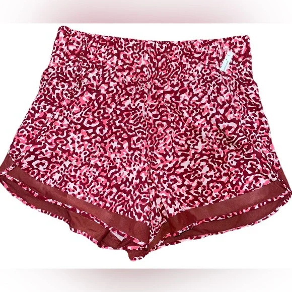 ATHLETA Mesh Racer Run High Rise 3" Shorts New With Tags - Picture 6 of 13